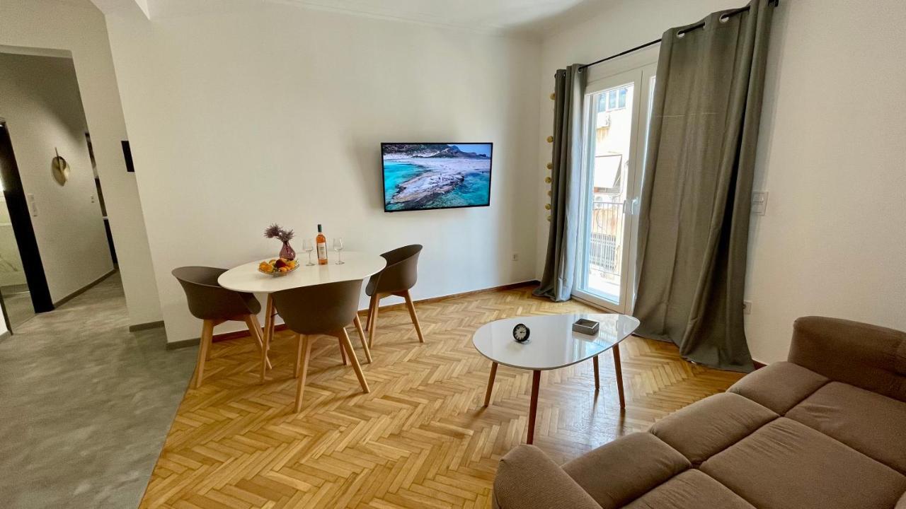 Gorgeous Renovated Apt. Close To Metro And Cultural Sites! Athens Exterior photo